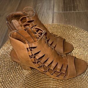 Women's Brown Gladiator Sandals